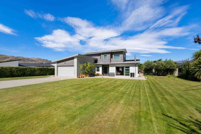 Lakefield Estate Living