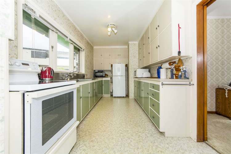 5 Wakeling Avenue Te Atatu South_13