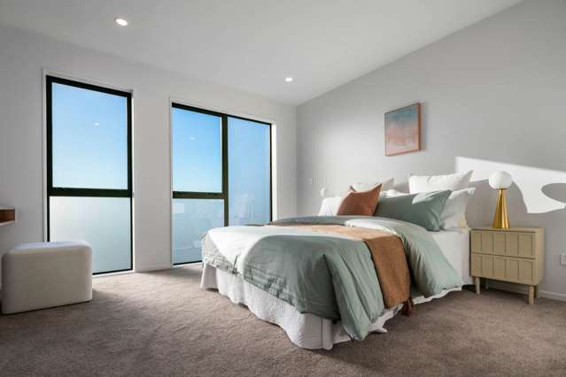 Freehold! Brand New! Modern Coastal Living!