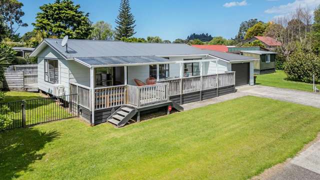 Charming 3-Bedroom Home in Tranquil Whiritoa