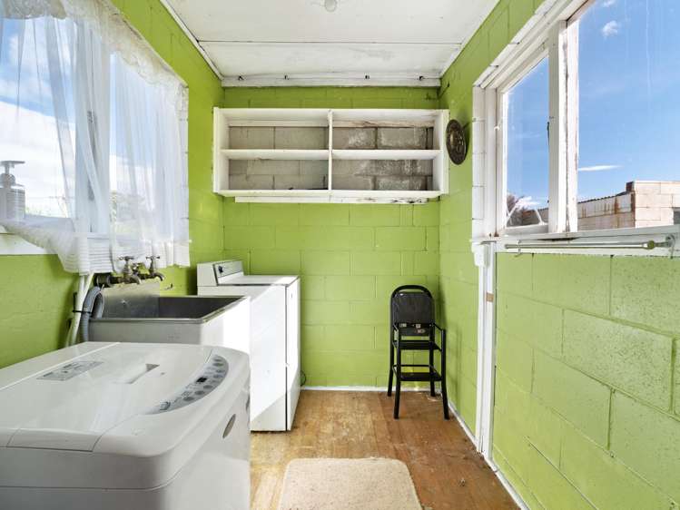 219 Highcliff Road Shiel Hill_12