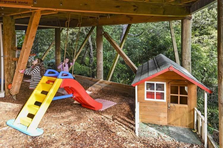 101 Stott Avenue Birkdale_21