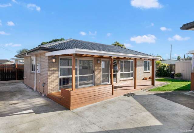 Modern 3 brm with 2 bathrooms