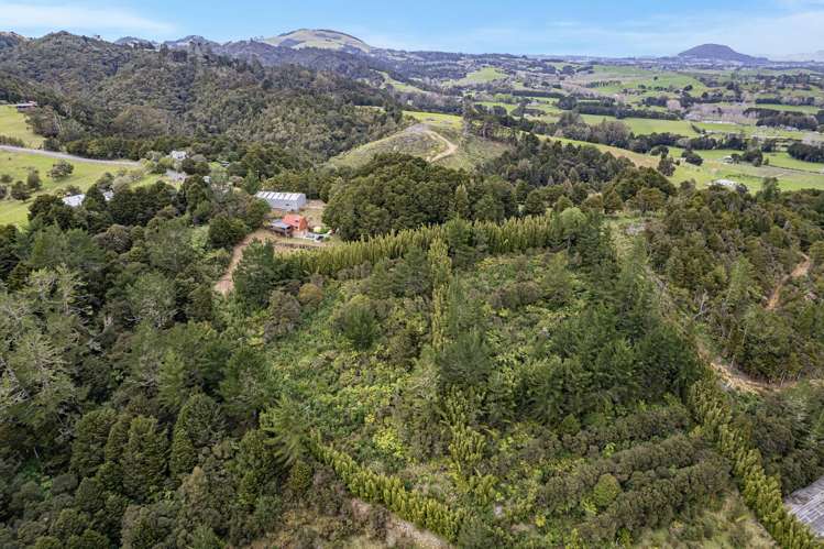 252 Gray Road Maungatapere_18