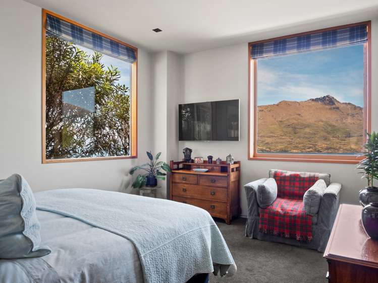 27 Edinburgh Drive Queenstown_12