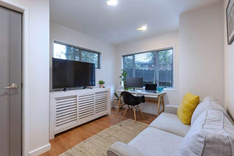 98a Atkinson Road Titirangi_5