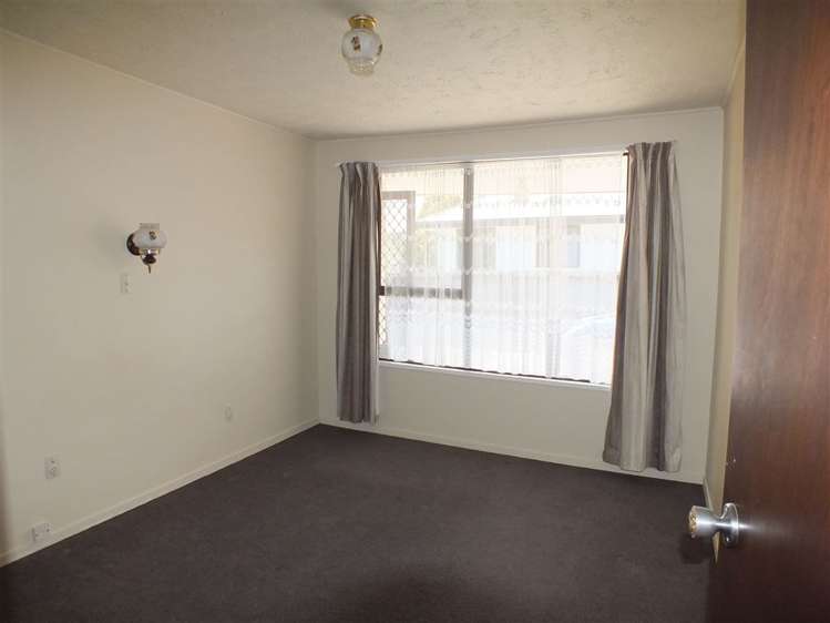 2/471 Wairakei Road Burnside_4