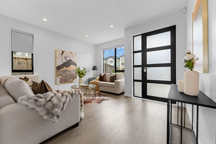 21 Paripari Street Flat Bush_2