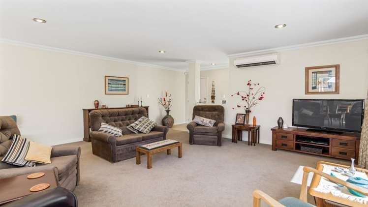 9c Emmett Street Greerton_8