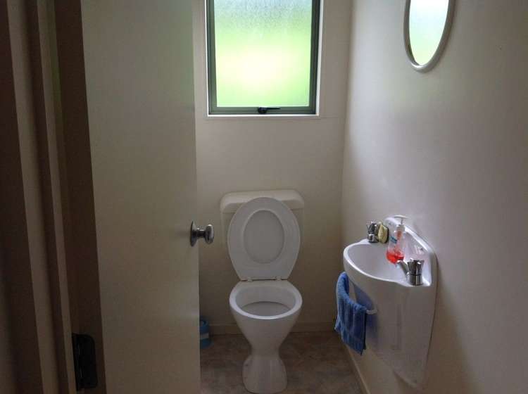 2/77 Marlborough Avenue Glenfield_7