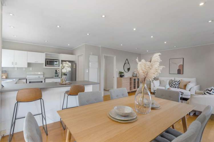 52 Meadowvale Avenue Forrest Hill_2