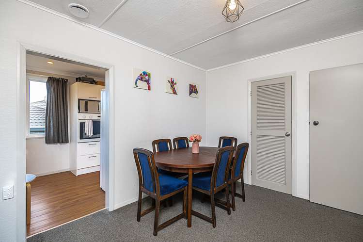 45 Victory Crescent Tawa_10