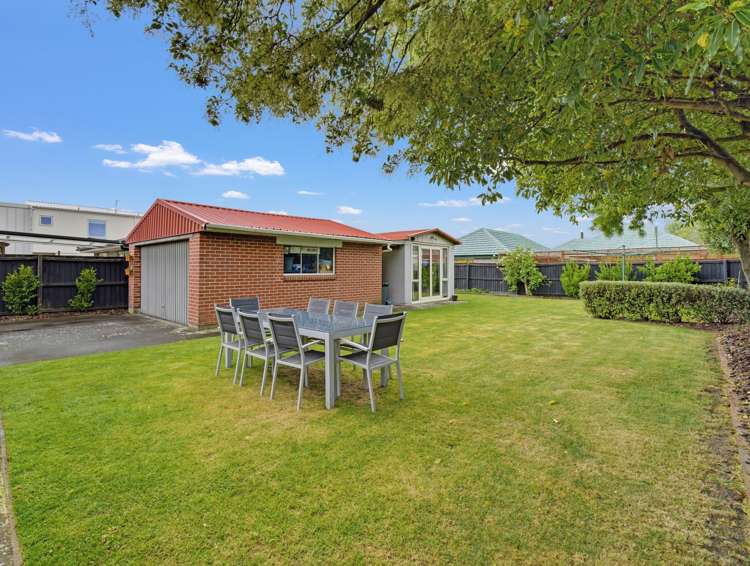32 Evesham Crescent_1