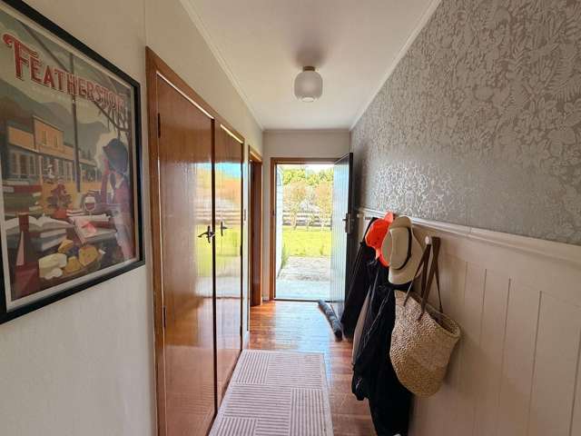 14 William Benton Street Featherston_3