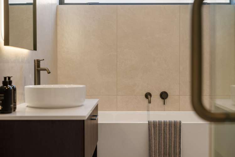 11 Ernie's Way Wanaka_22