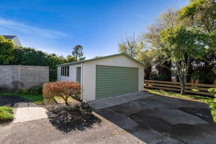 18 Olivia Street Stratford_24