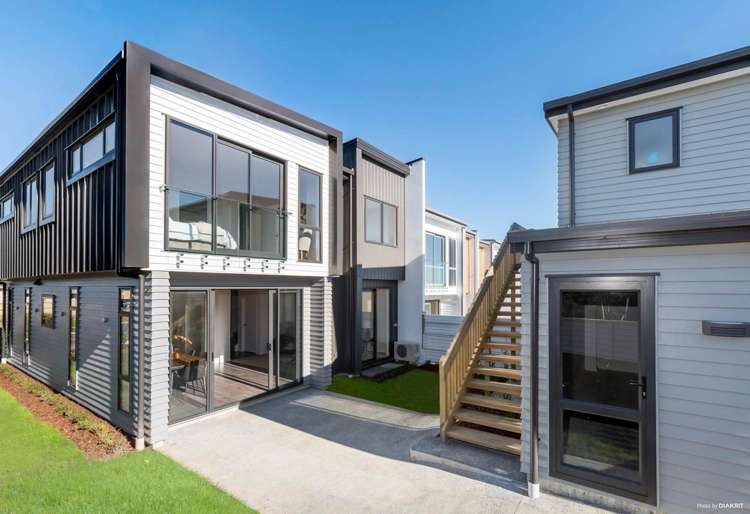 198 Seventh View Avenue Beachlands_1