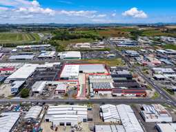 Bunnings site offers stake in construction boom