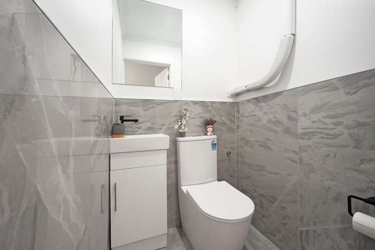 75 Kelman Road Kelston_21