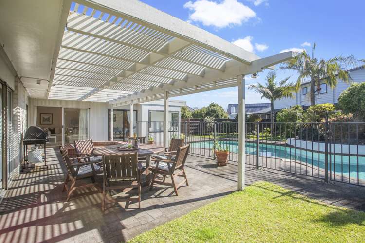 21a Bramley Drive Farm Cove_11