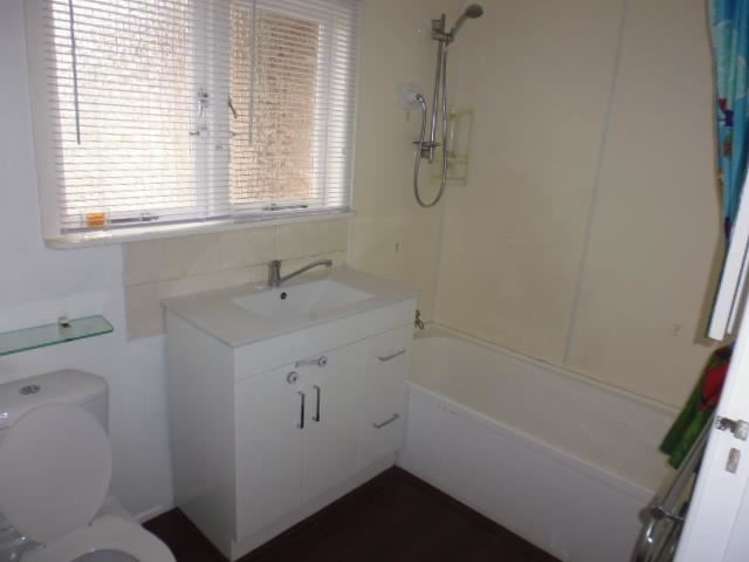 38 Hill Crescent Papakura_7