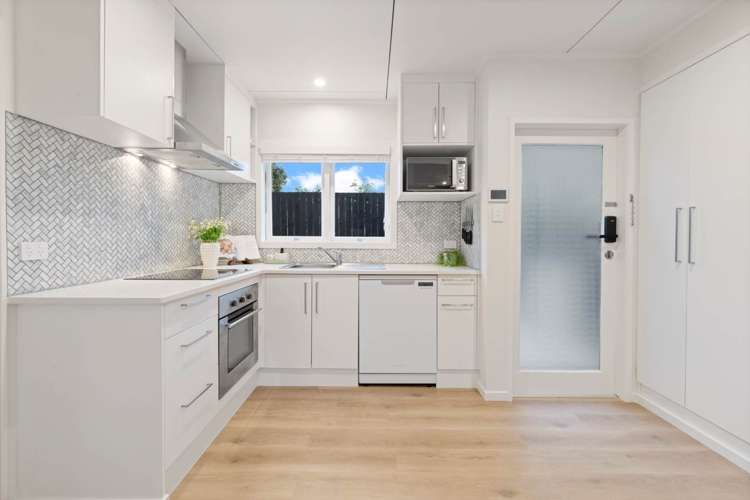 3/24 Grassways Avenue Pakuranga_4