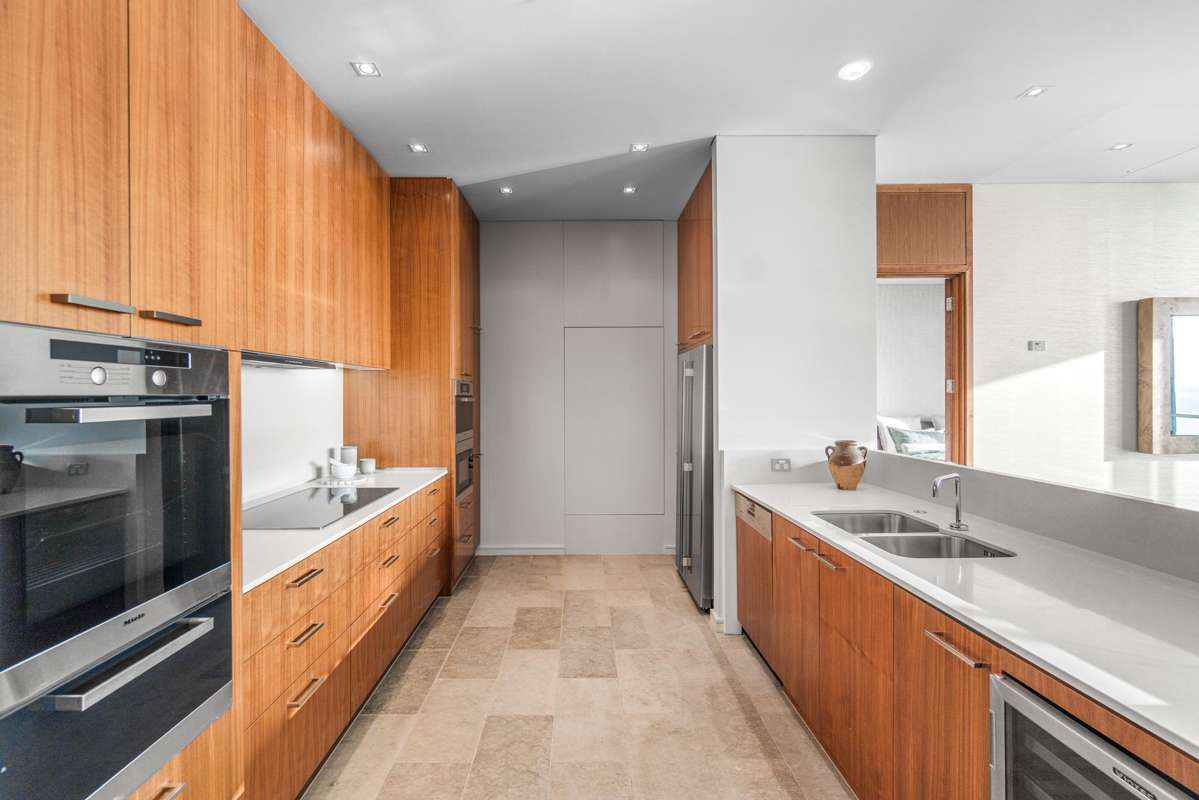 2307/26 Albert Street_1
