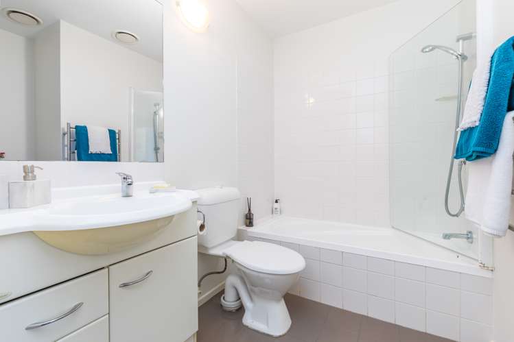 101/92 Bush Road Albany_9