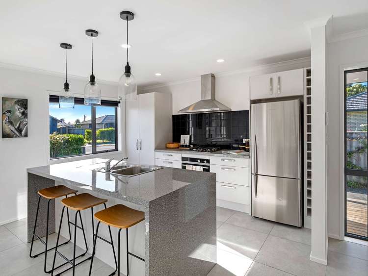 15 Buckingham Place Springvale_8