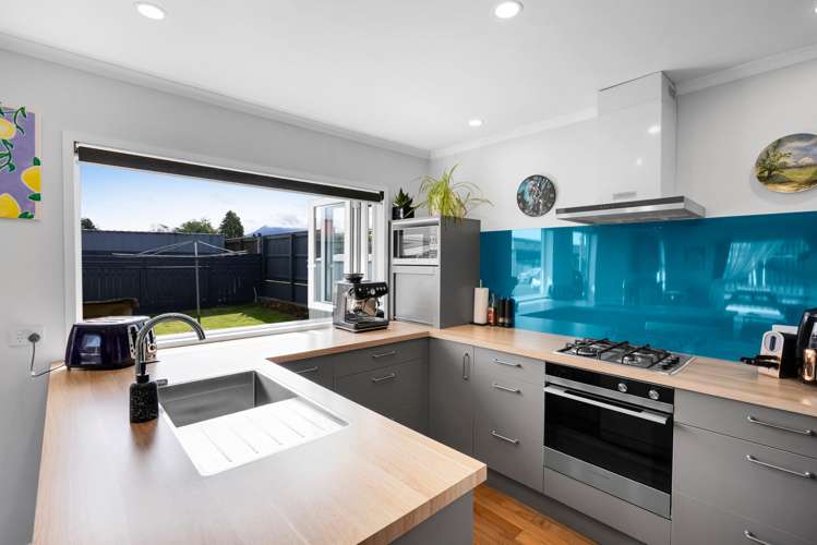 7 Broadway Stratford_8