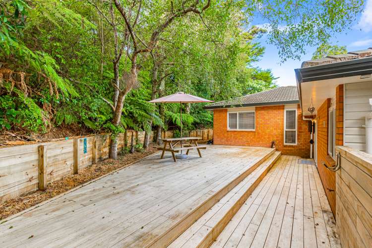 21a Woodfern Crescent Titirangi_16