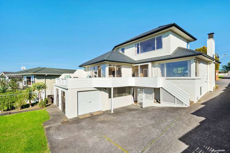 55 Bleakhouse Road Howick_3
