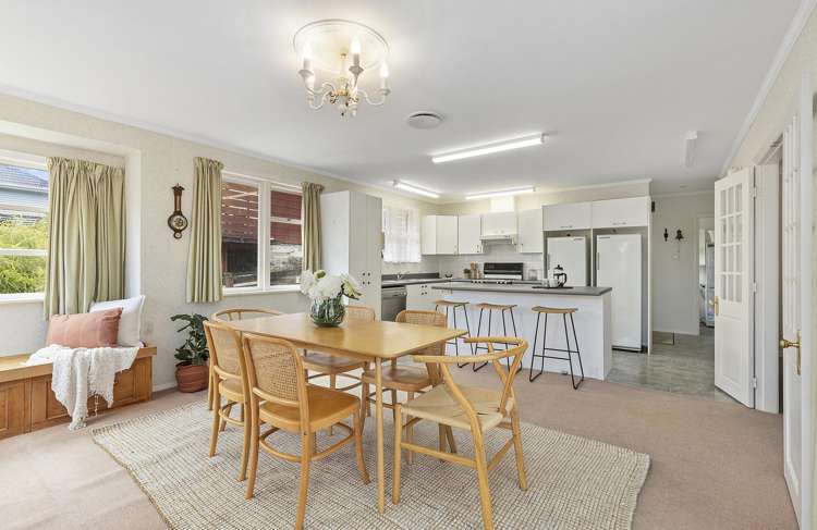 24 Larsen Crescent Tawa_7