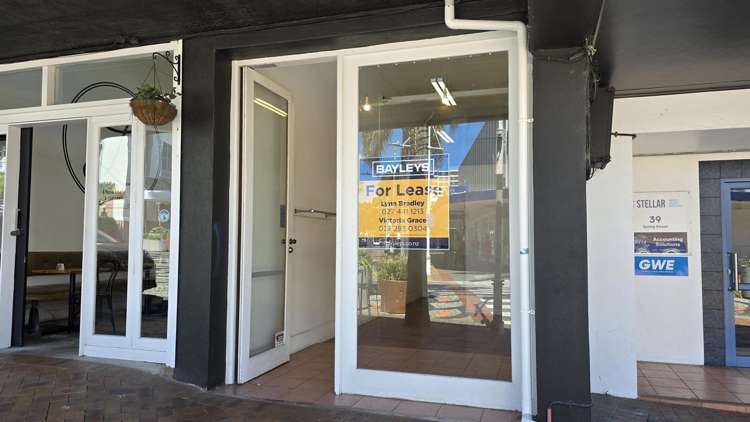 T5/45 Spring Street_0