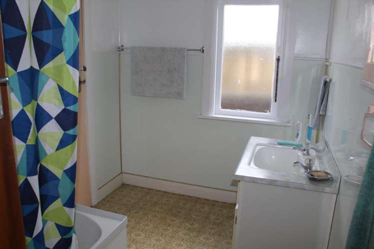 11 Moore Street West End_7