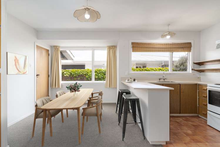 2/7 Tulloch Place Papanui_1