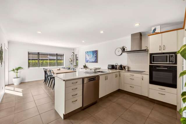 8 Tomika Crescent Papamoa_3