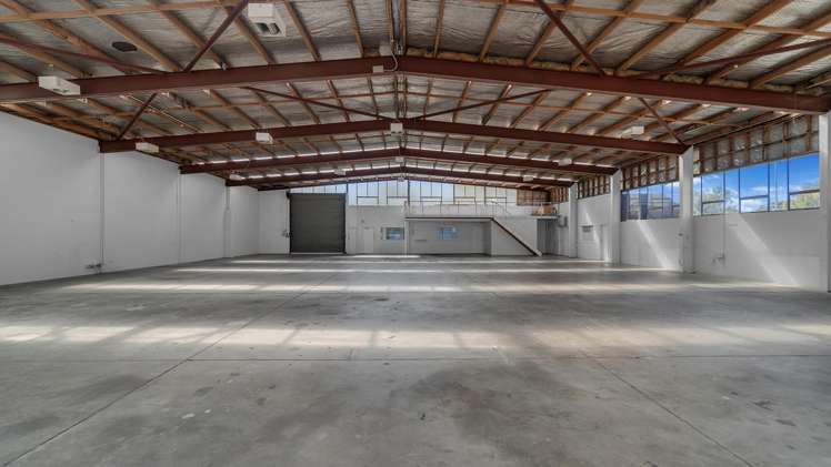 60 - 62 Treffers Road Wigram_5