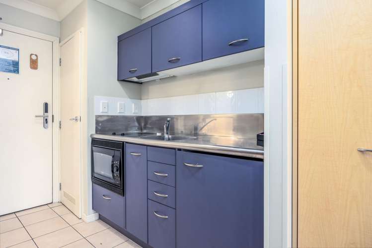 7p/100 Greys Avenue Auckland Central_10