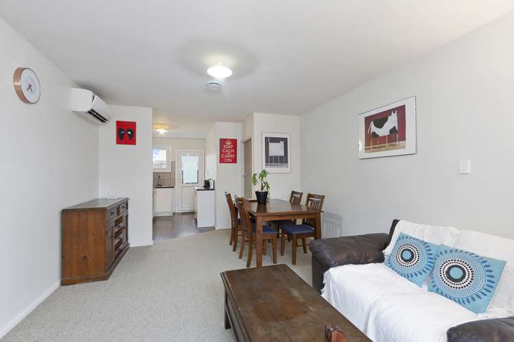 4/14a Dickson Crescent Hornby_2