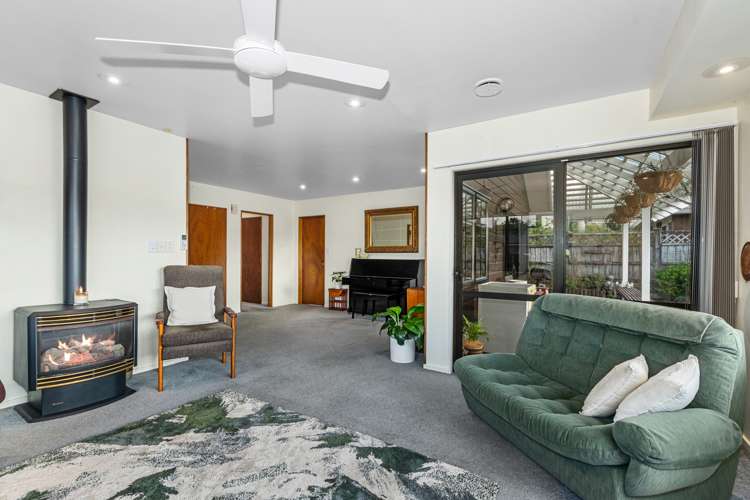 2 Brentwood Avenue Kamo_10