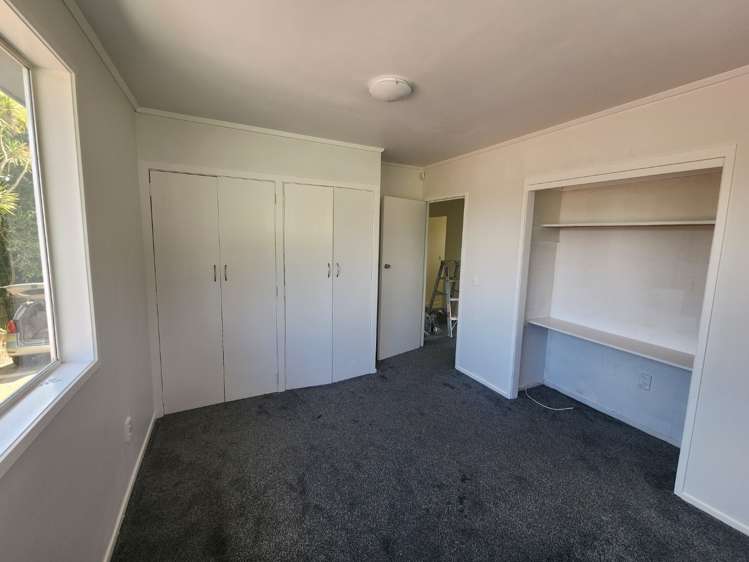22 Parrs Cross Road 11401_12