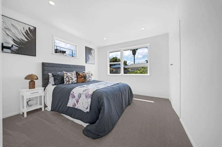 9 Colmar Road Mellons Bay_6
