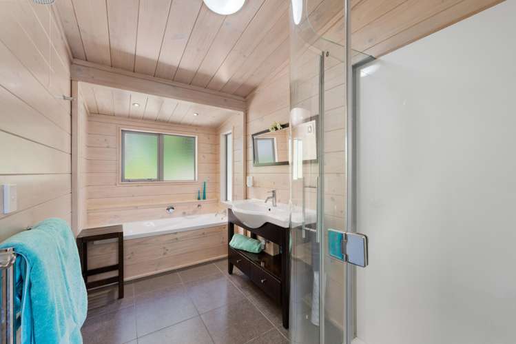 784a Queen Charlotte Drive Havelock_18