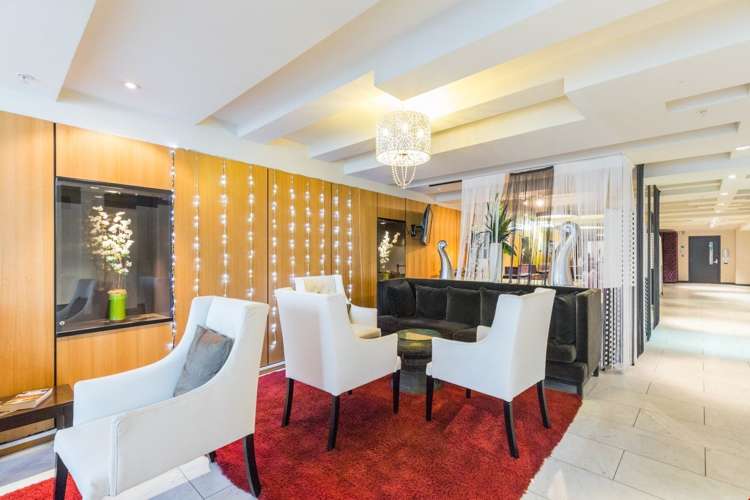 2207/10 Waterloo Quadrant Auckland Central_12