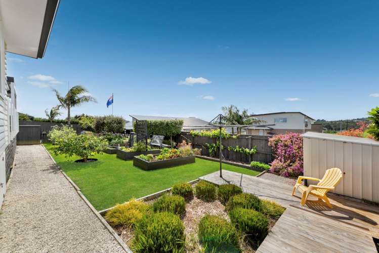 93 Liberty Crescent Beachlands_2