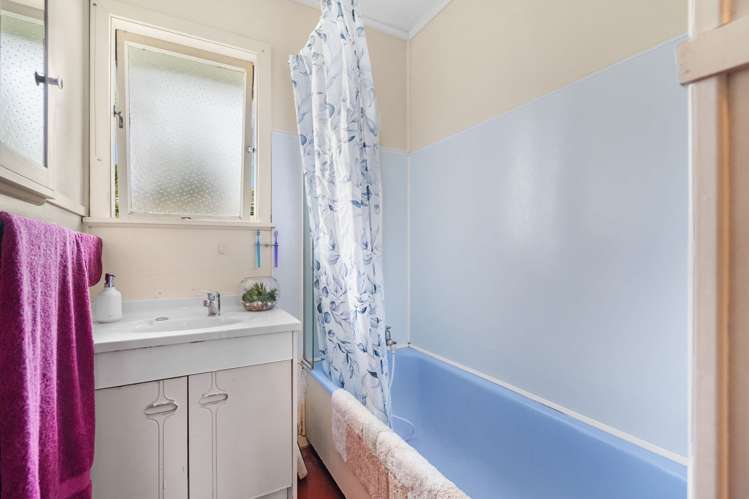 22A&B Tui Crescent Maunu_12