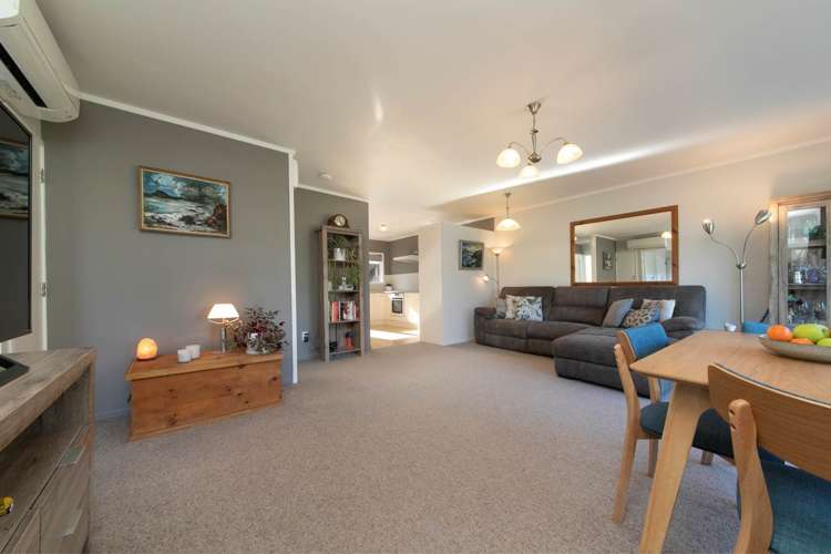 1/5 Havelle Avenue Titirangi_7