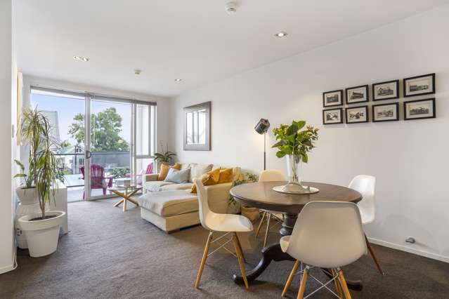 4u/435 New North Road Kingsland_1