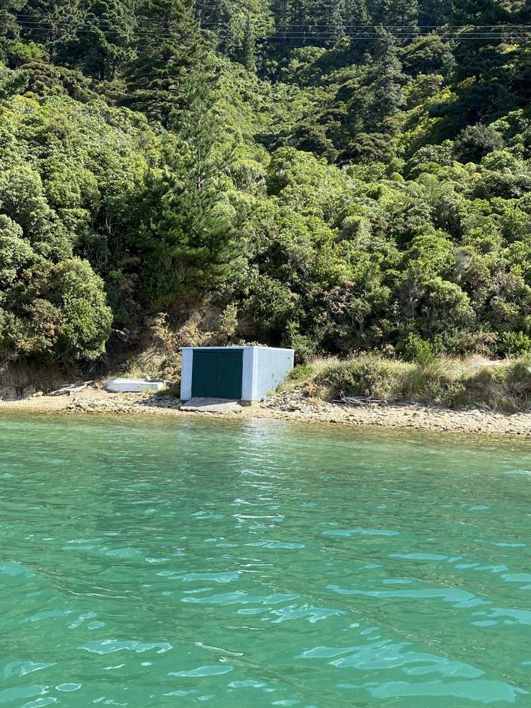 425 Port Underwood Road Whatamango Bay_17